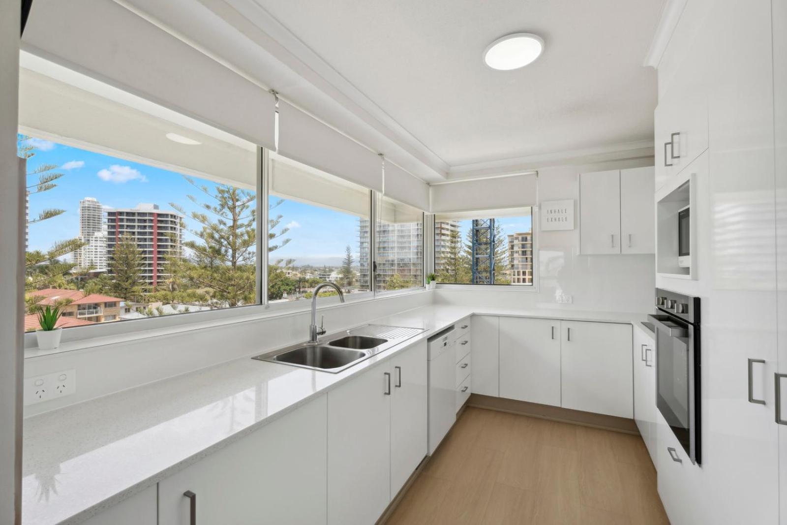 Baronnet Apartments Gold Coast Bagian luar foto